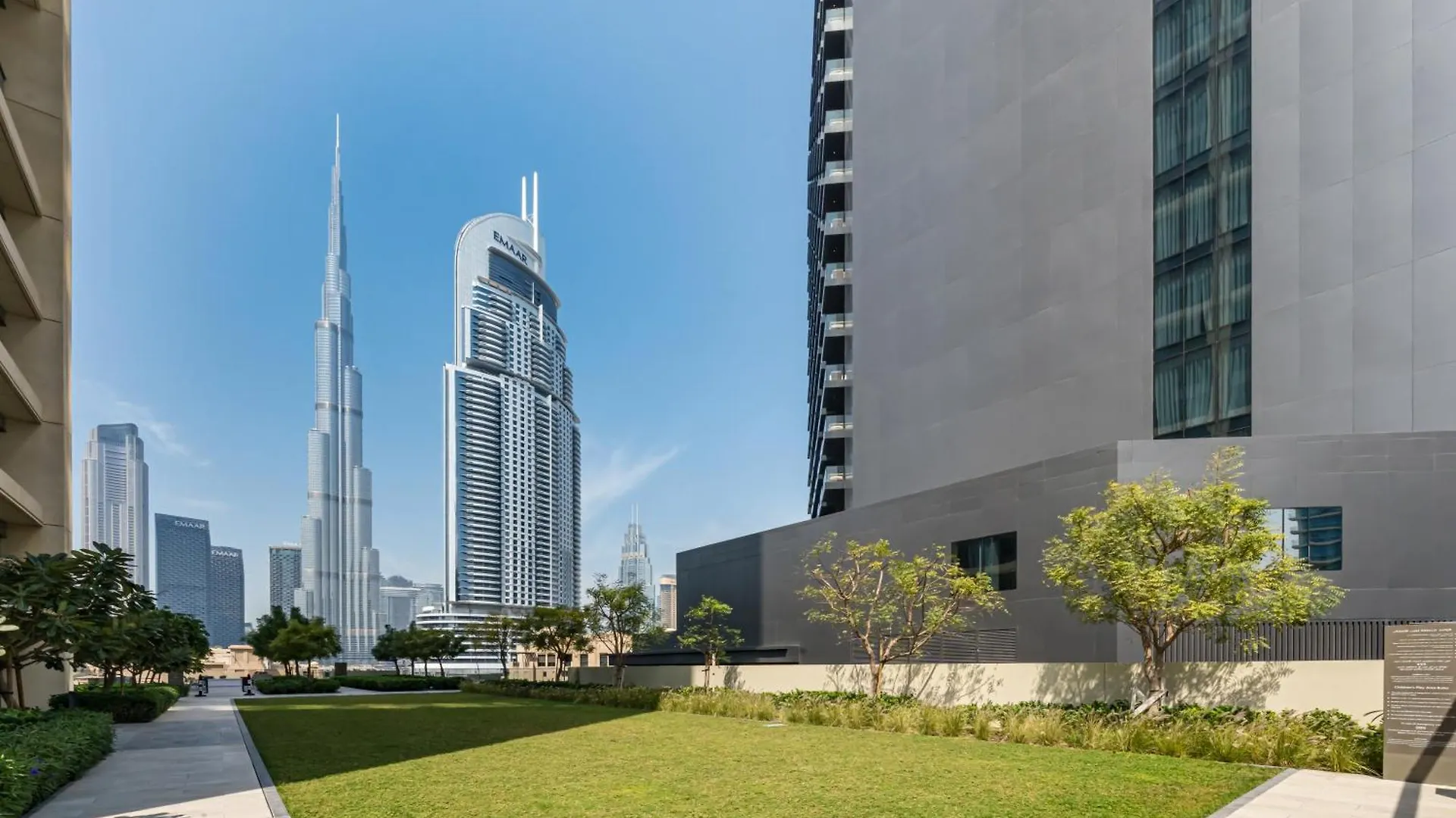 Burj Royale 2Br Full Burj Khalifa & Fountain View Apartment Dubai